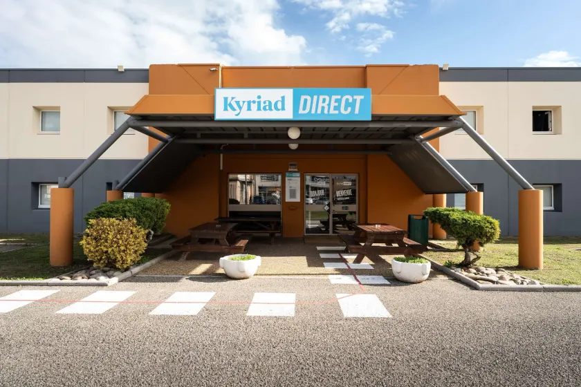 KYRIAD DIRECT BRIGNOLES - Provence Verte - Image 1
