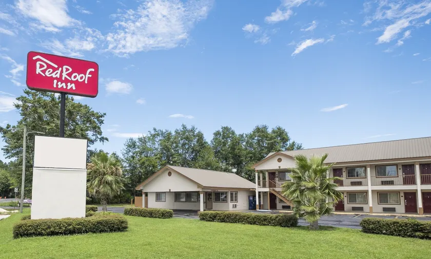 Red Roof Inn Chipley - Image 1
