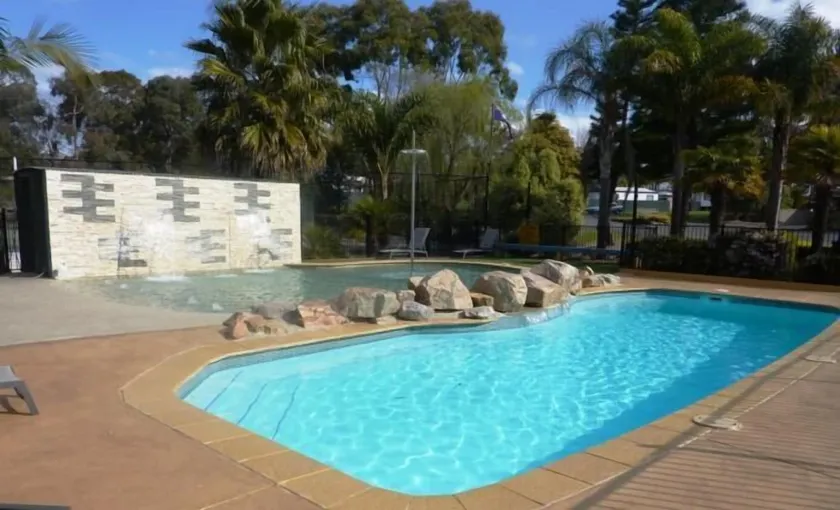 Garden of Eden Caravan Park - Image 1