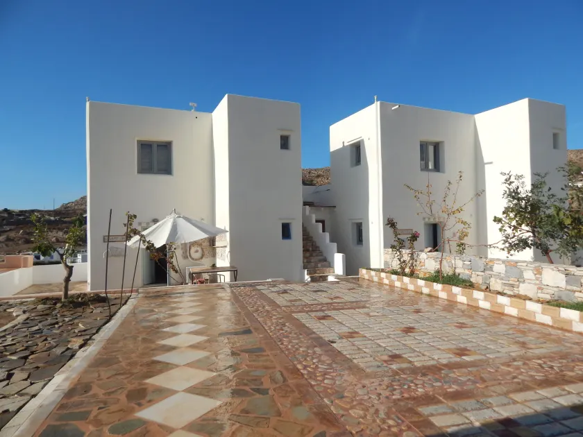 Armonia Studios, Apartments & Villa - Image 1