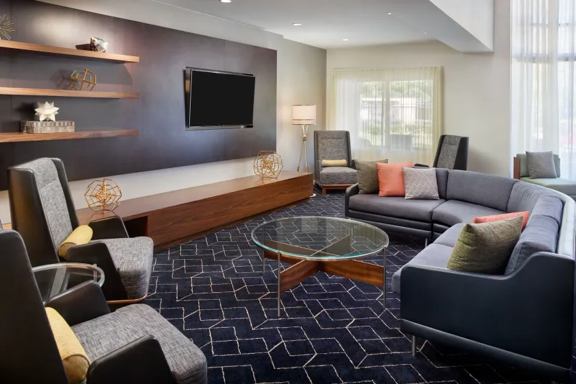 Courtyard by Marriott Atlanta Alpharetta - Image 1