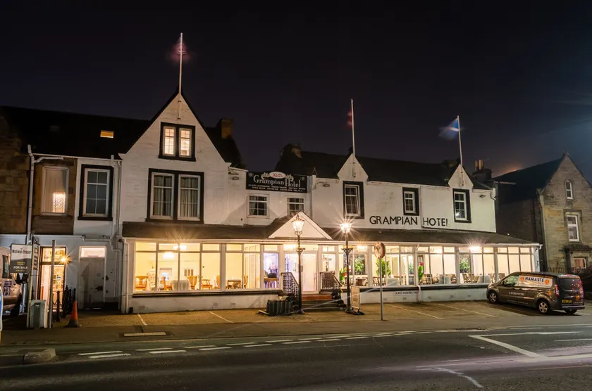 Grampian Hotel - Image 1