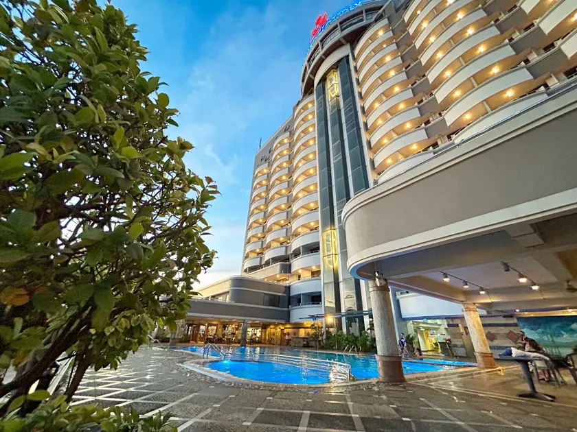 Planet Holiday Hotel & Residence - Image 1