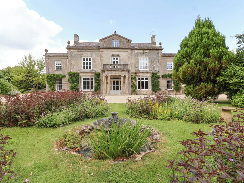 Milton Manor - Image 1