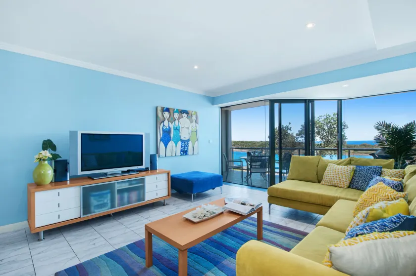 On the Beach Getaway - Beachfront 3 Bedroom Apartment - Image 1