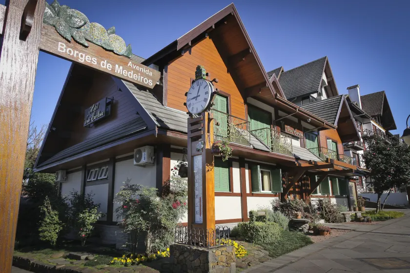 Hotel Vovó Carolina - Image 1