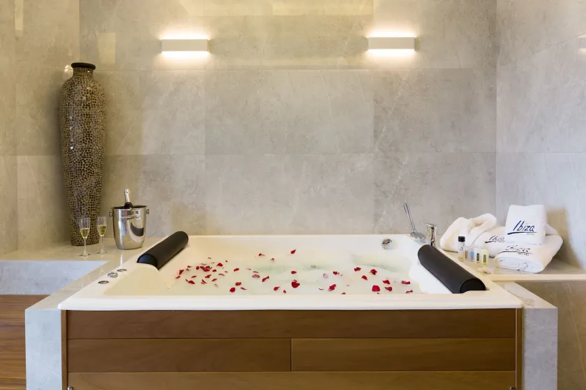Ibiza Hotel - Image 1