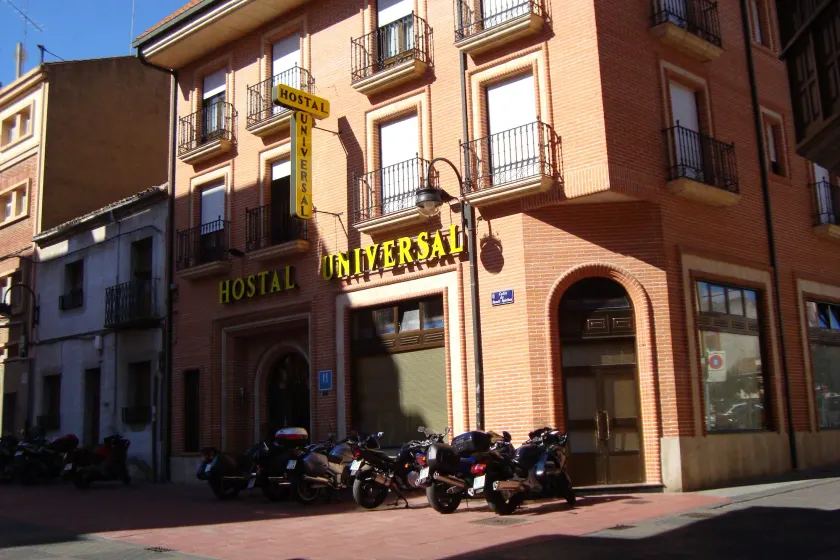 Hostal Universal - Image 1