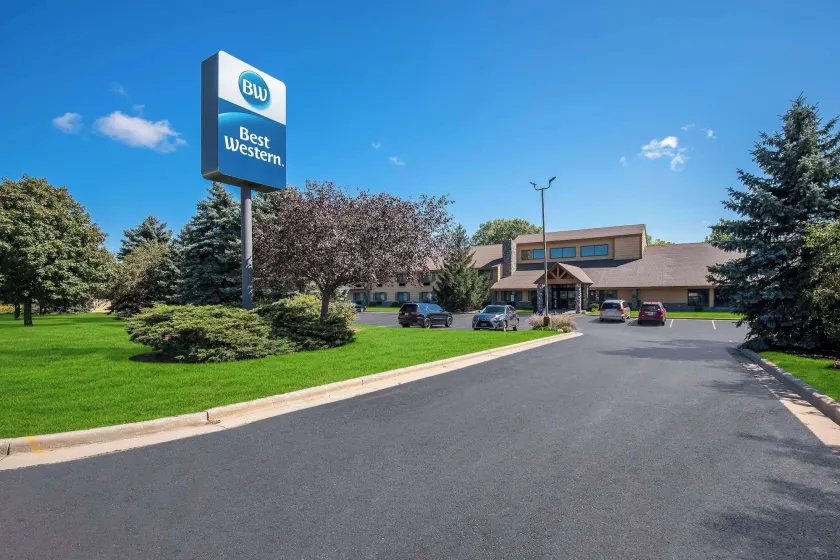 Best Western Germantown Inn - Image 1