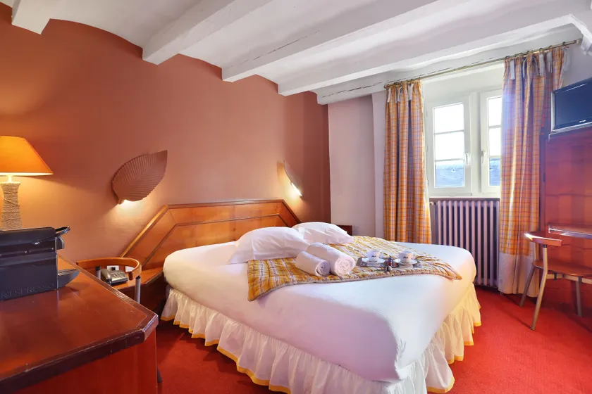 Hôtel Suisse - Image 1
