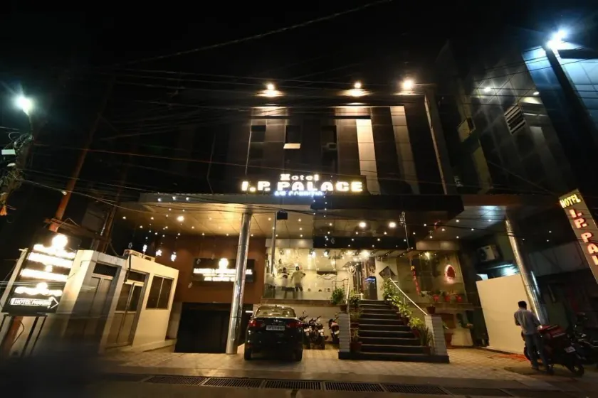Hotel I.P. Palace - Image 1