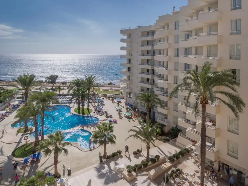 Aparthotel Playa Dorada - Image 1