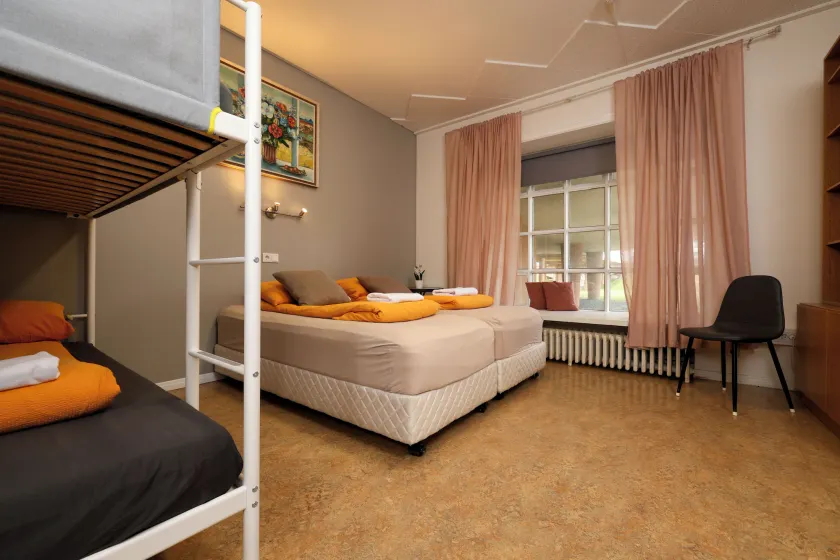 Hostel B47 - Image 1