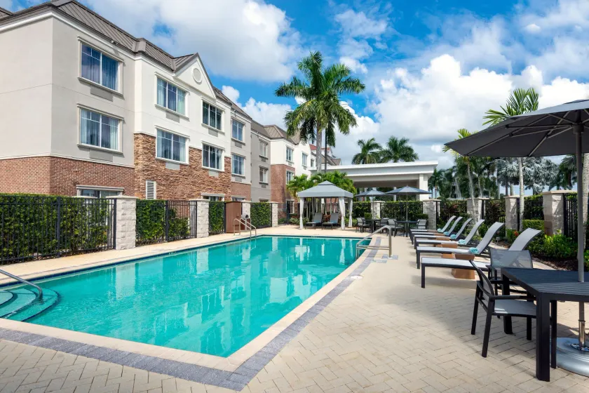 Courtyard by Marriott Sarasota at University Town Center - Image 1