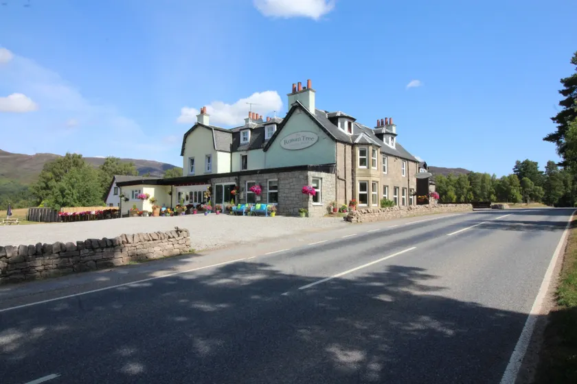 The Rowan Tree Country Hotel - Image 1