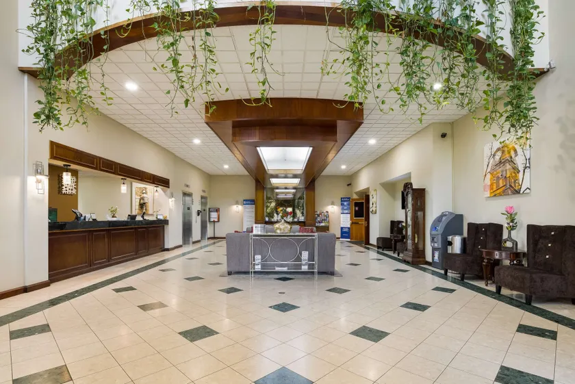 Best Western Grand Victorian Inn - Lobby