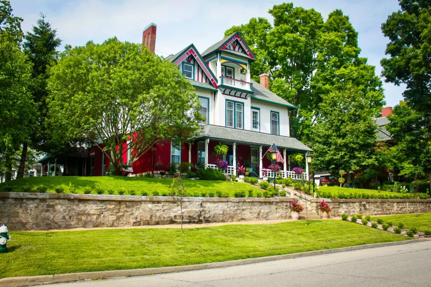 Evans Holly Grove Inn B&B - Image 1