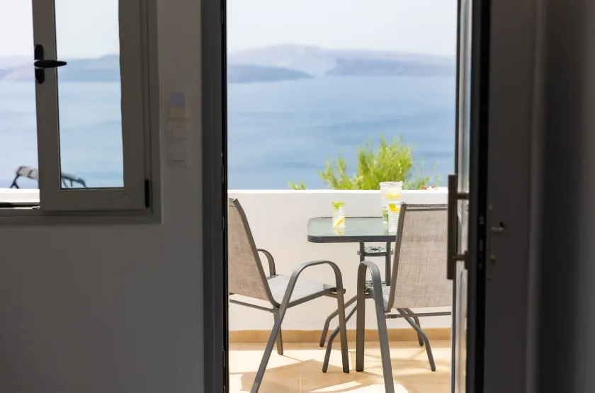 Sensia Luxury Studio with Hot tub - Image 1