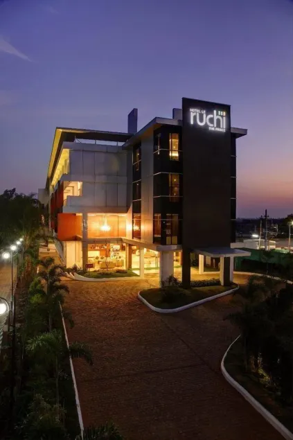 Hotel Le Ruchi The Prince - Image 1