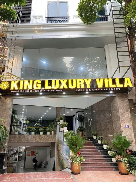 King Luxury Hotel - Image 1