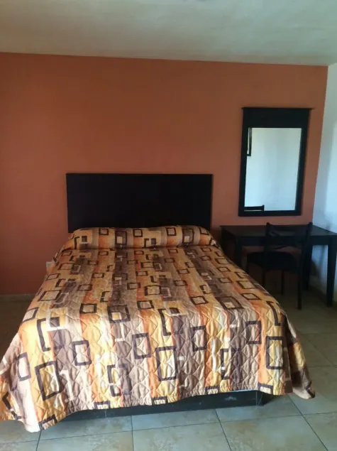 Bayshore Motel - Image 1