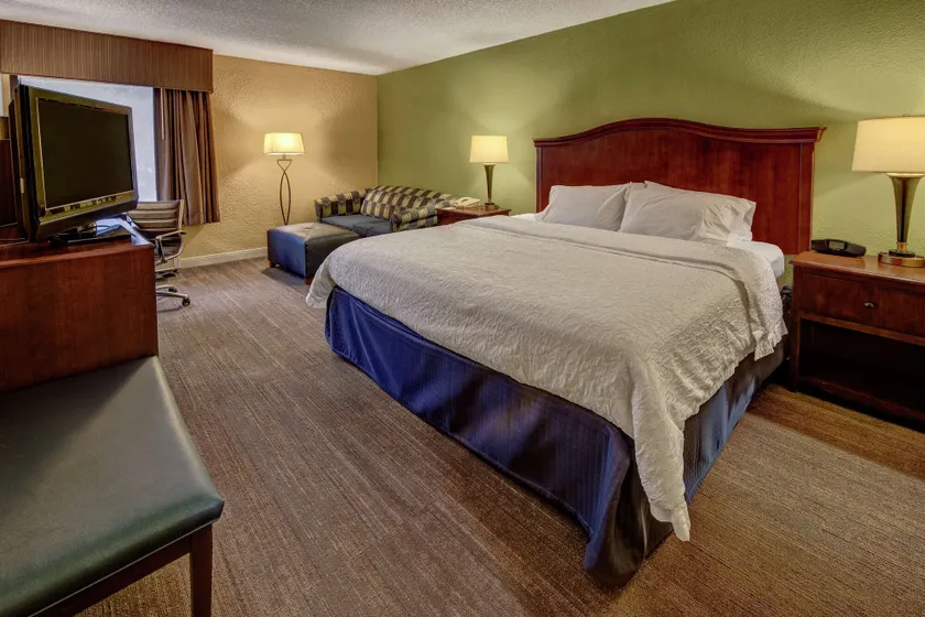 Hampton Inn Raleigh/Cary - Image 1