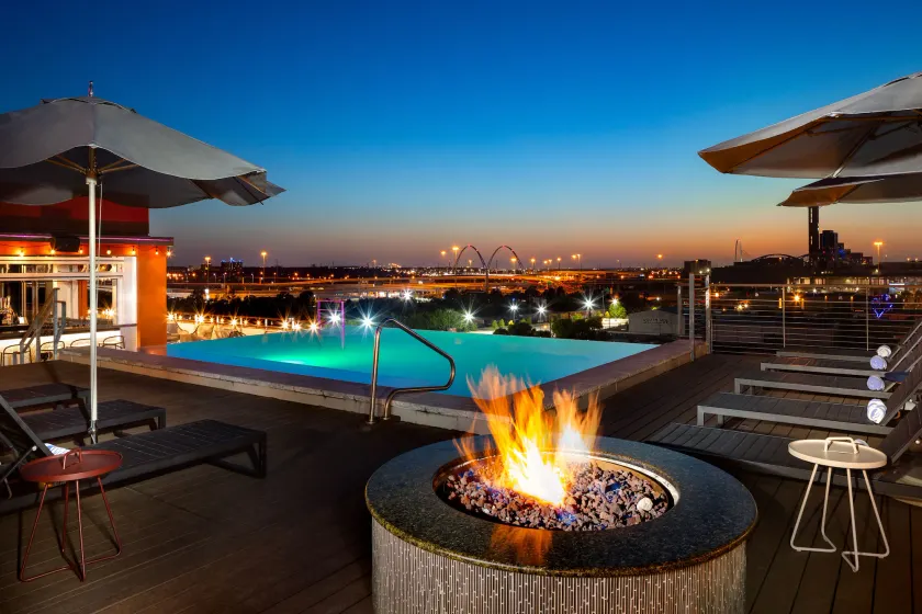 Canvas Hotel Dallas - Image 1
