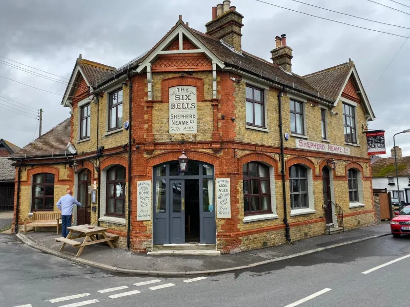 The Six Bells - Image 1