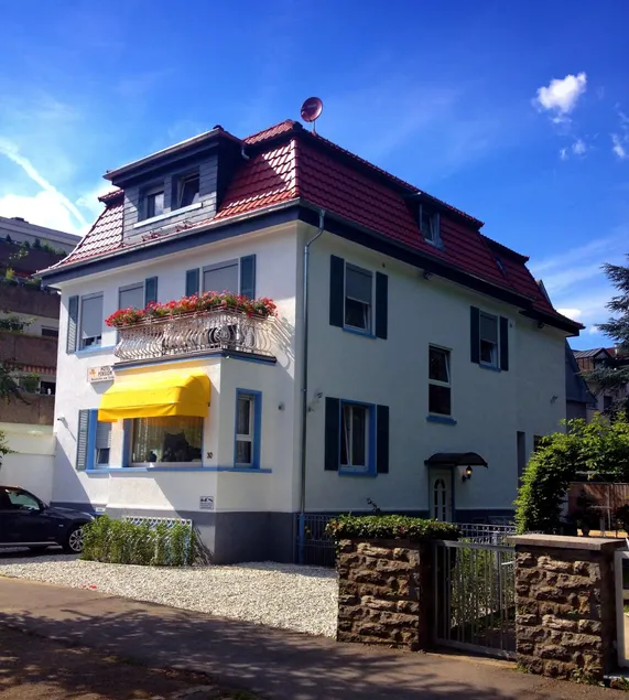 Hotel Neuhöfer am Südpark - Image 1