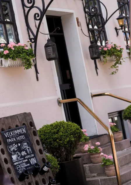 Park Hotel & Vinbar - Image 1