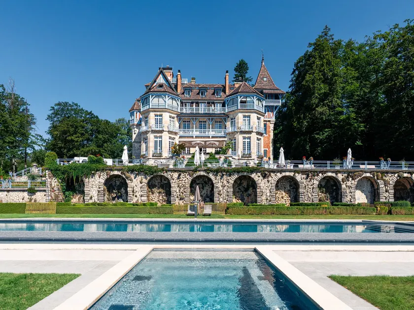 Château des Avenieres - Image 1