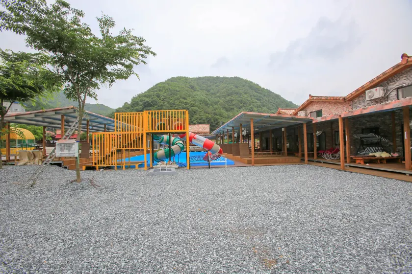 Daedunsan Four Seasons Pension - Image 1