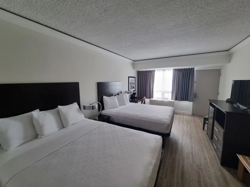 Travelodge by Wyndham Trois-Rivieres - Image 1