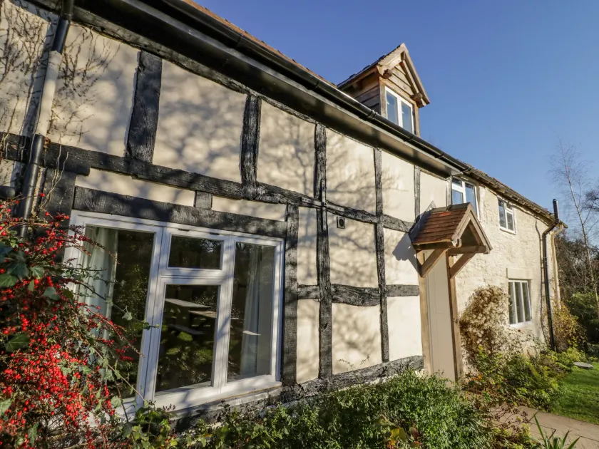 Little Cowarne Court - Image 1