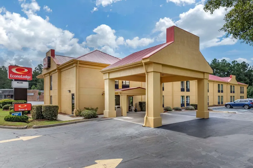 Econo Lodge Saint Stephen - Image 1