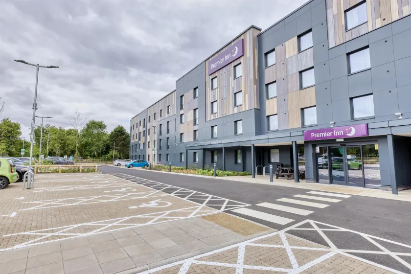 Premier Inn Milton Keynes - Willen Lake - Image 1