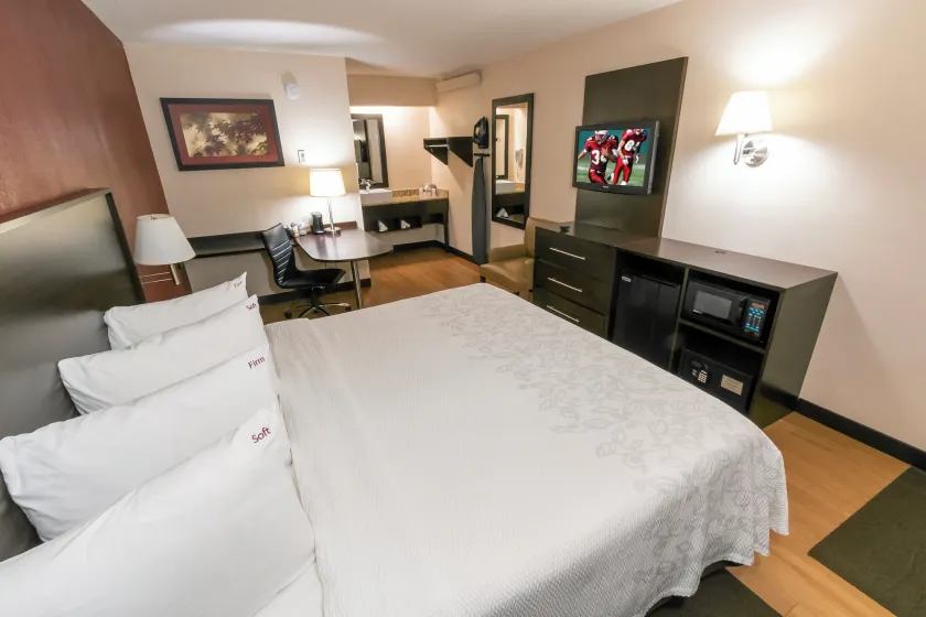 Red Roof Inn PLUS+ Washington DC - Manassas - Image 1