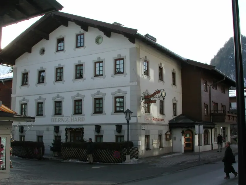 Hotel Bernhard am See - Image 1