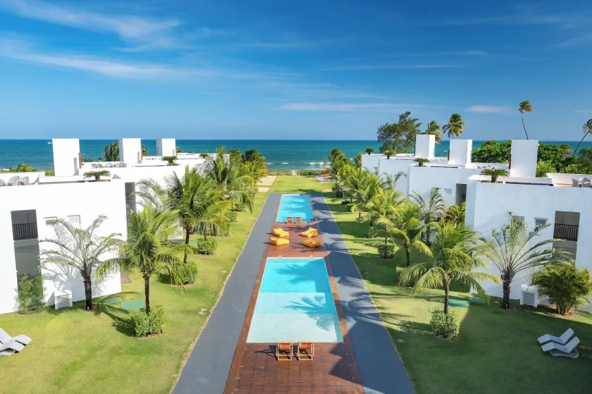 B Blue Beachouses - Image 1