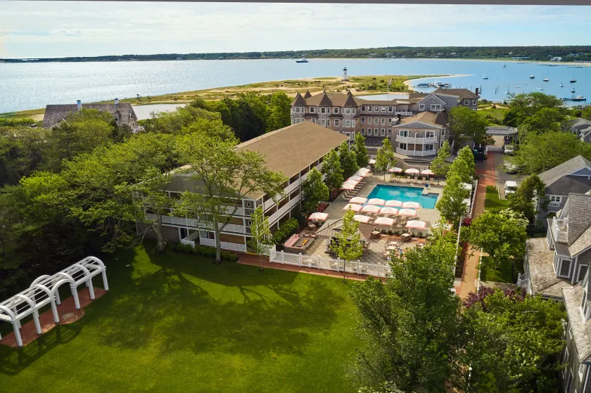 Harbor View Hotel - Image 1