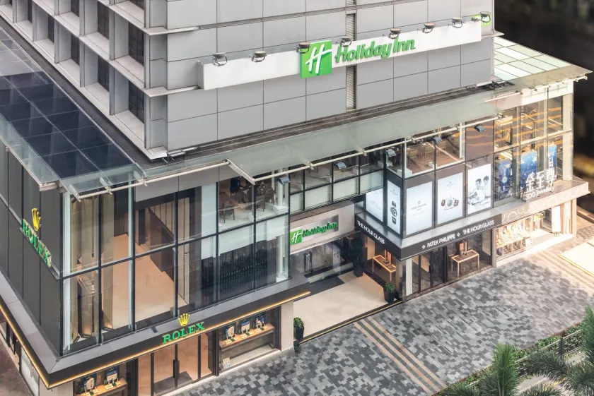 Holiday Inn Golden Mile by IHG - Image 1