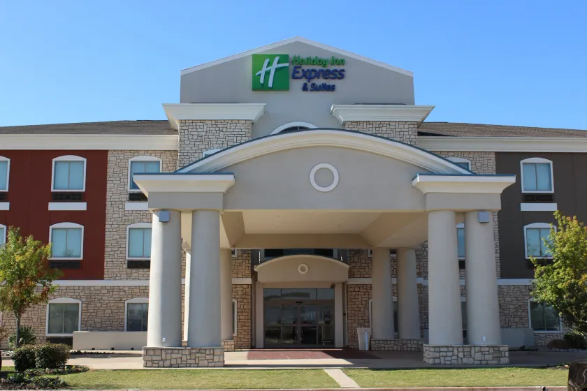 Holiday Inn Express Hotel & Suites Mansfield by IHG - Image 1