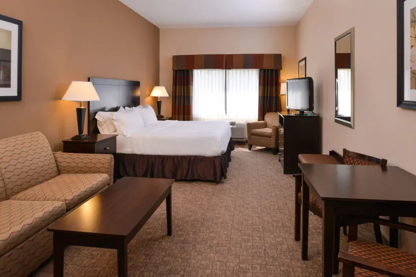 Holiday Inn Express & Suites Bridgeport by IHG - Zimmer