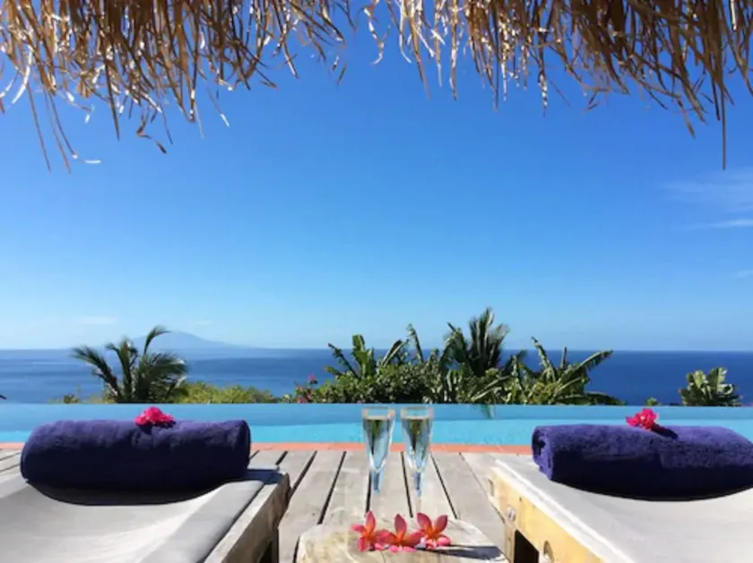 Tet Rouge Resort - Image 1