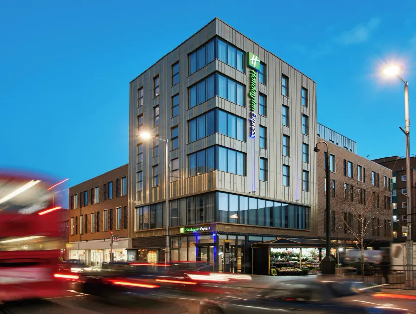 Holiday Inn Express London-Ealing by IHG - Image 1