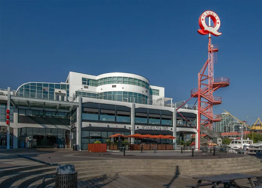 Coast Lonsdale Quay Hotel - Image 1