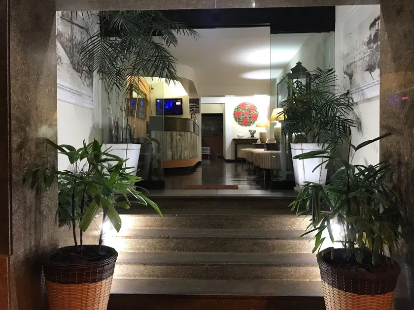 Palace Hotel - Image 1