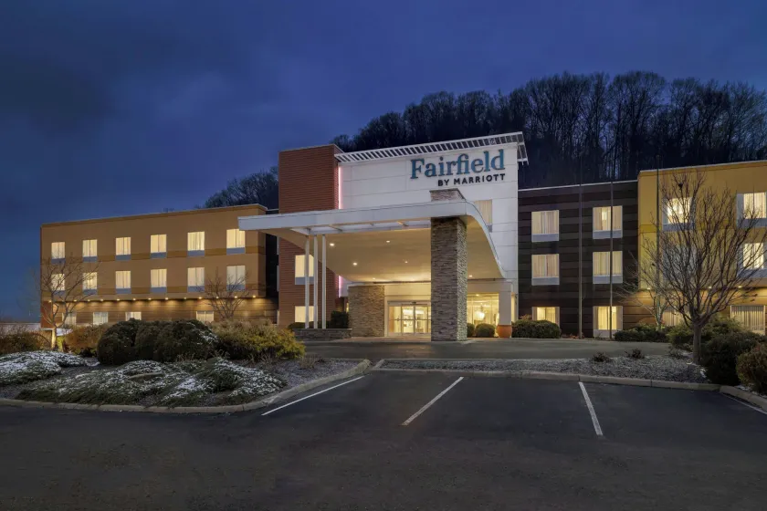 Fairfield Inn & Suites by Marriott Athens - Image 1