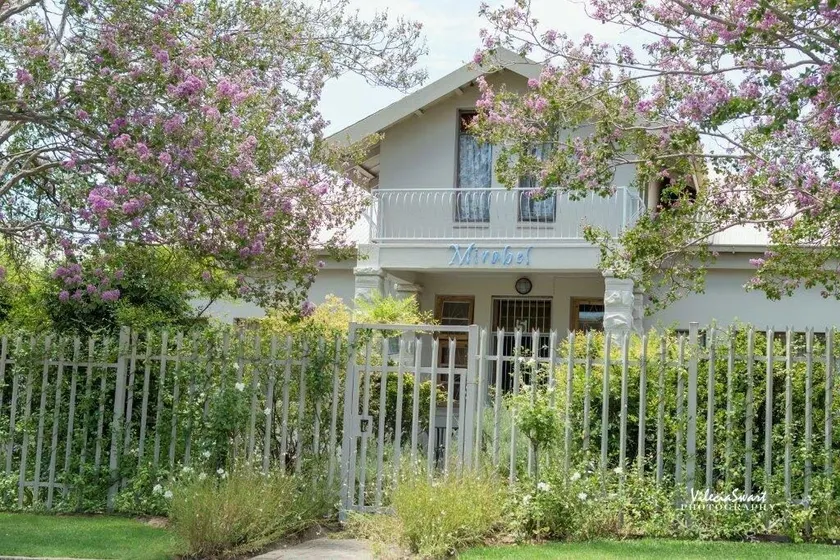 Mirabel Guesthouse - Image 1