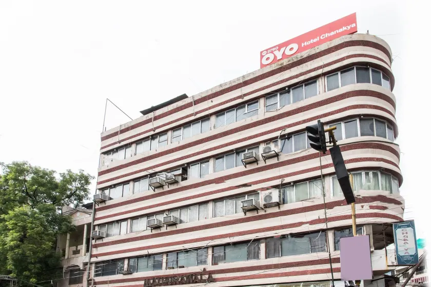 OYO 2760 Hotel Chanakya - Image 1